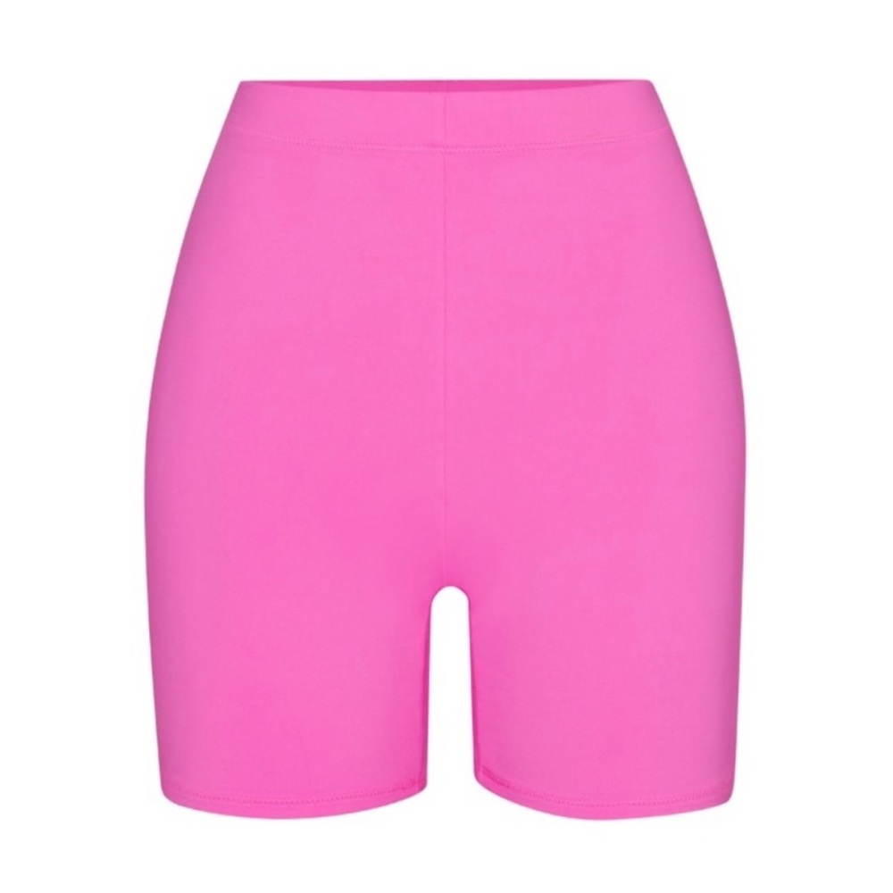 Skims Swim Mid Waist Short - Taffy